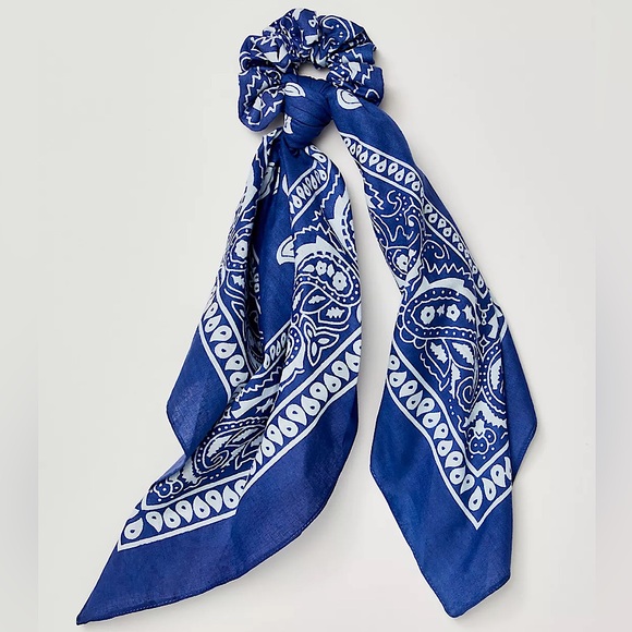 NEW Free People Simply Printed Pony Scarf - Picture 3 of 12